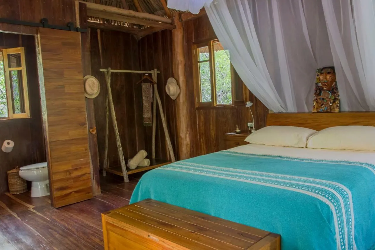 Ajal Tulum Tree House 호텔